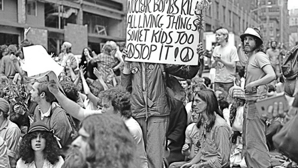 70s Hippie Movement_rad hippie shop